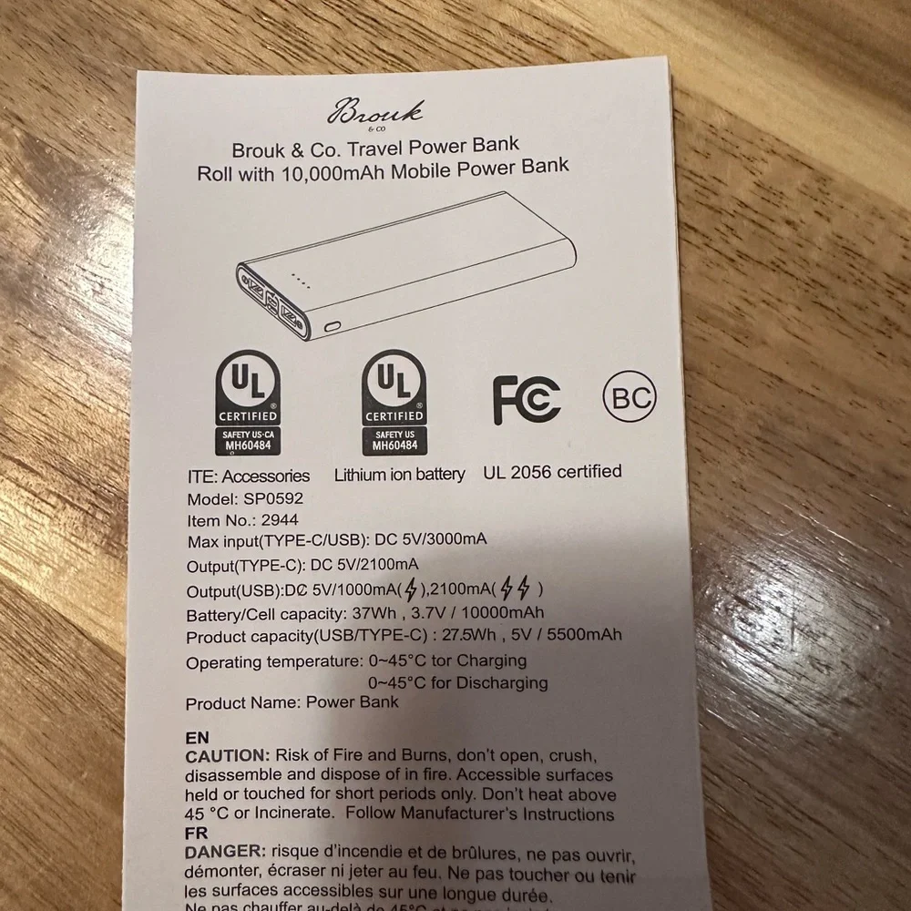 Brouk & Co Travel Power Bank Roll, NEW